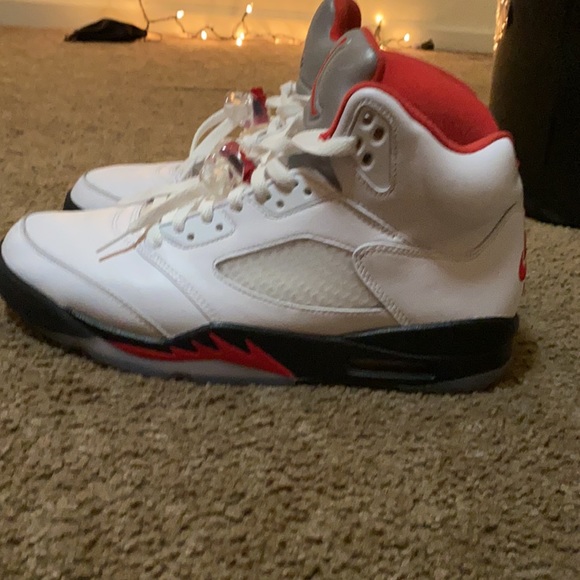 Oh fire red Jordan fives